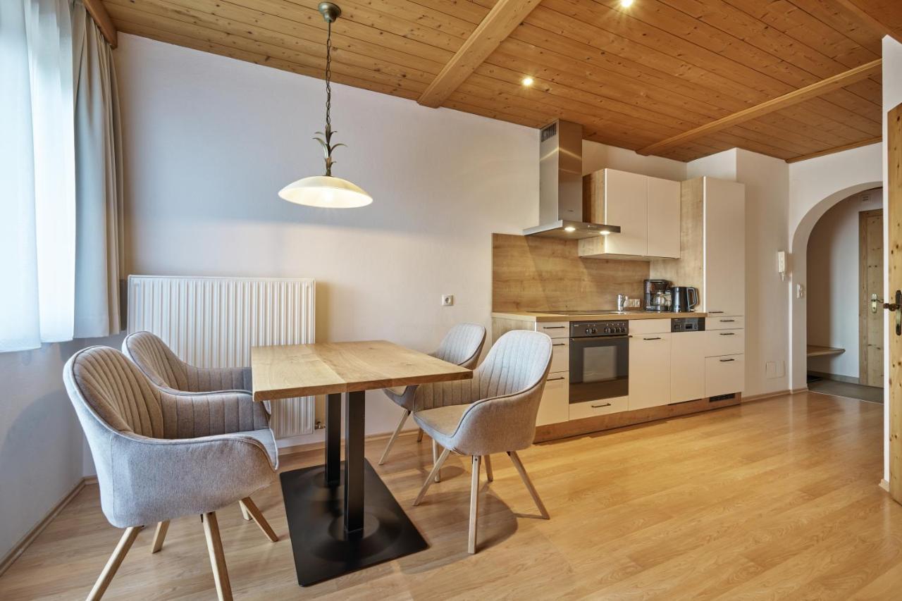 Landhaus Huber อัลเทนมาร์คท์ อิม พองเงา ภายนอก รูปภาพ