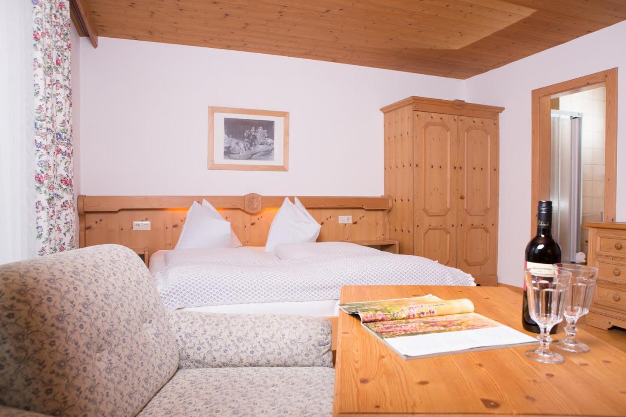 Landhaus Huber อัลเทนมาร์คท์ อิม พองเงา ภายนอก รูปภาพ