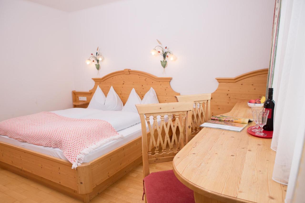 Landhaus Huber อัลเทนมาร์คท์ อิม พองเงา ภายนอก รูปภาพ